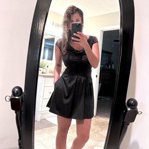 Express cocktail dress with pockets